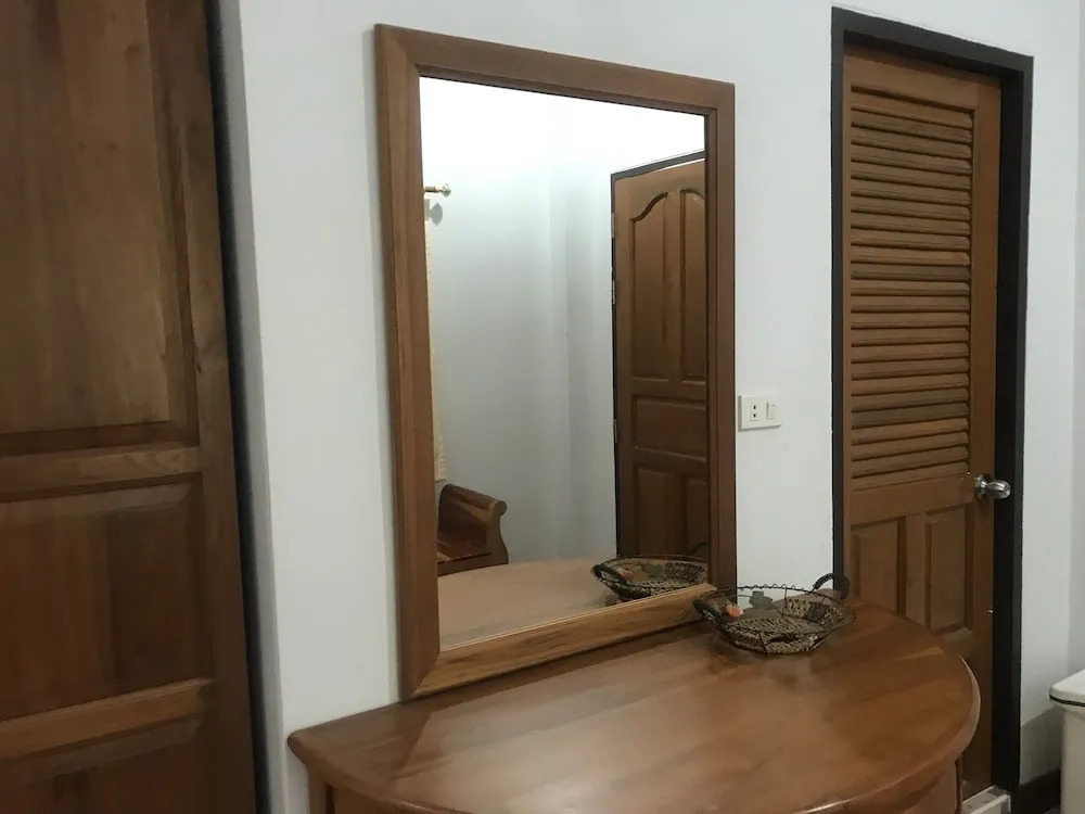 นาหินลาดรีสอร์ท Nahinlad Resort