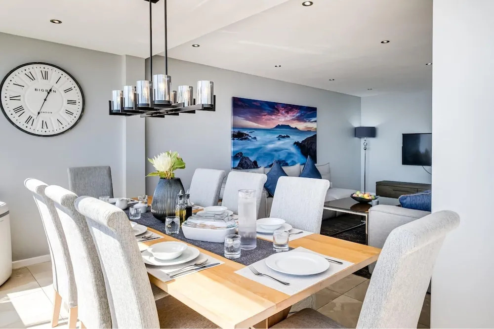 Beautiful Apartment Walking Distance to the Ocean Atlantic Views