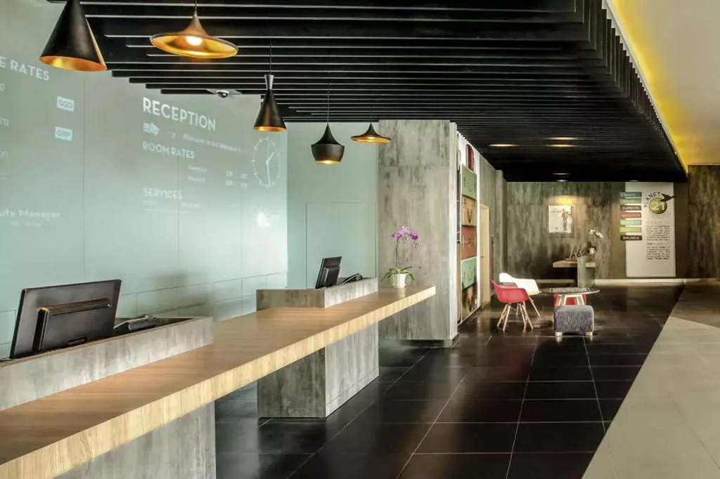Ibis Makassar City Center