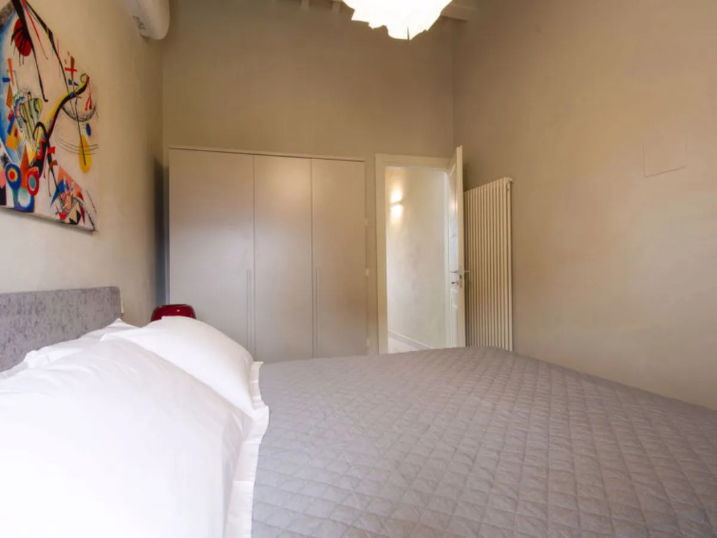 House Glicine Lucca