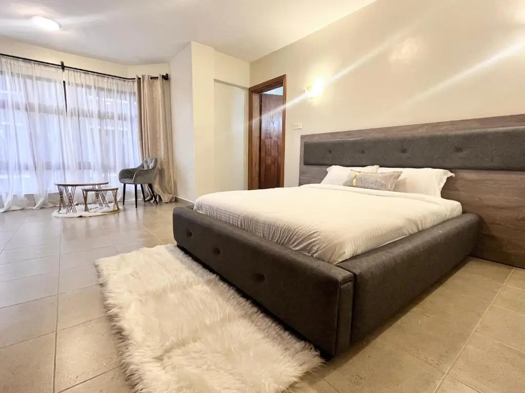 Midtown Executive Suites in CBD With Pool, GYM