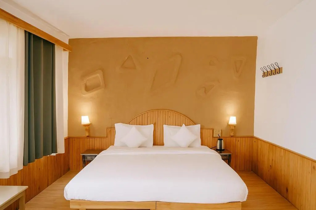 Beholden Stay & Cafe-Mountain View Boutique Stay in Old Manali