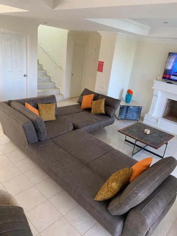 Emerald Villa 8