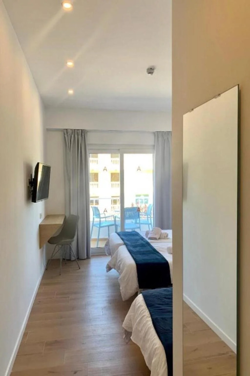 Hostal Alzina