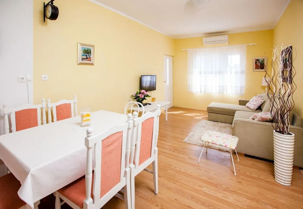 Apartment Roca