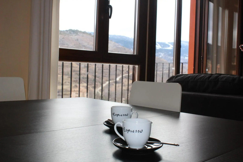 Fabuloso Apartamento En Camarena De La Sierra (Teruel)