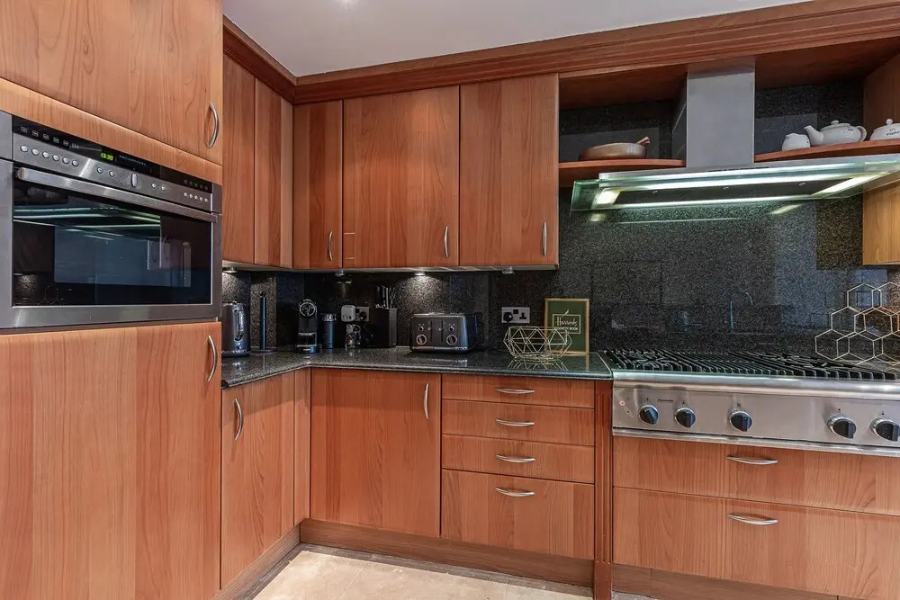 Stunning 6-Bed House Near Harrods in Knightsbridge