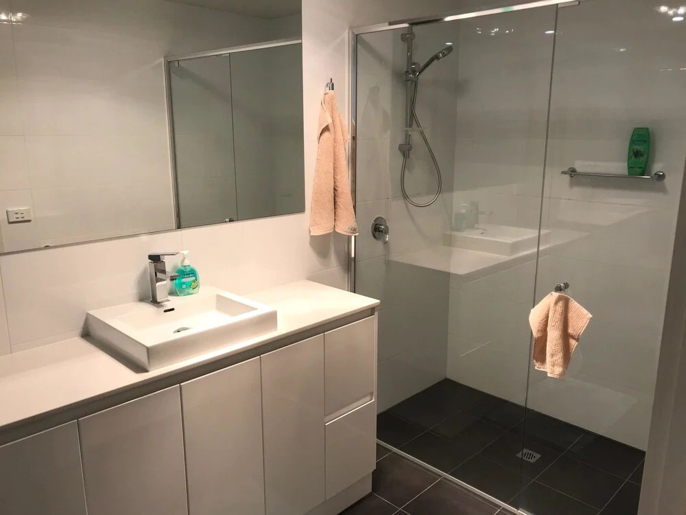 Close To Airport City & Shops
