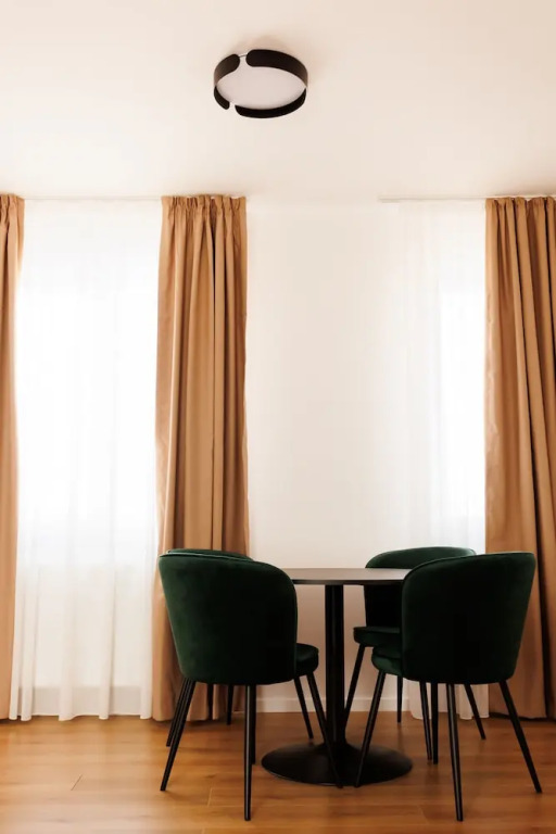 Zenstay ApartHotel