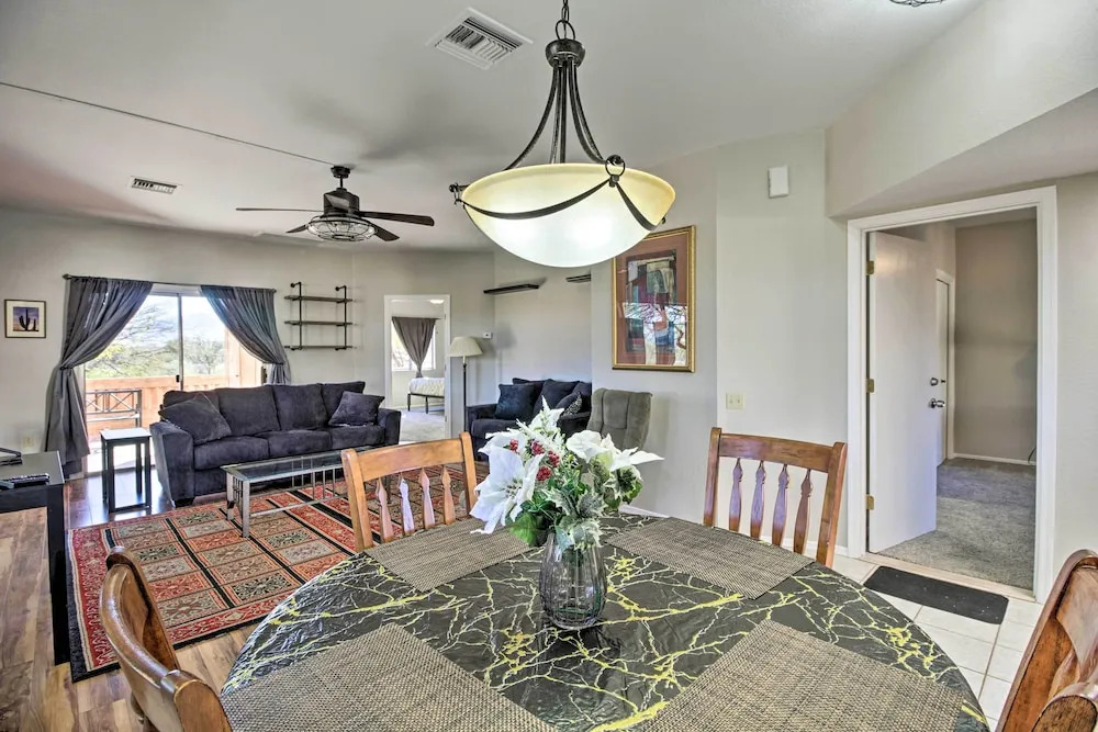 Tranquil Green Valley Townhome w/ Mtn Views!