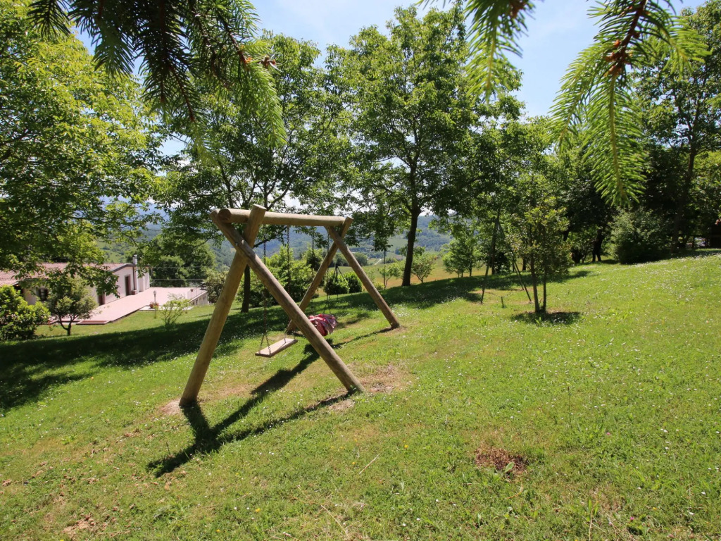 Timeless Holiday Home in Apecchio with Garden