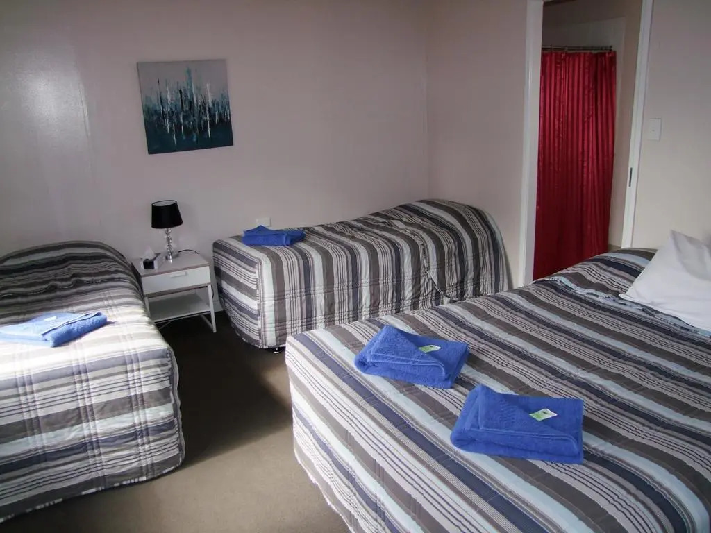 Acacia Motel