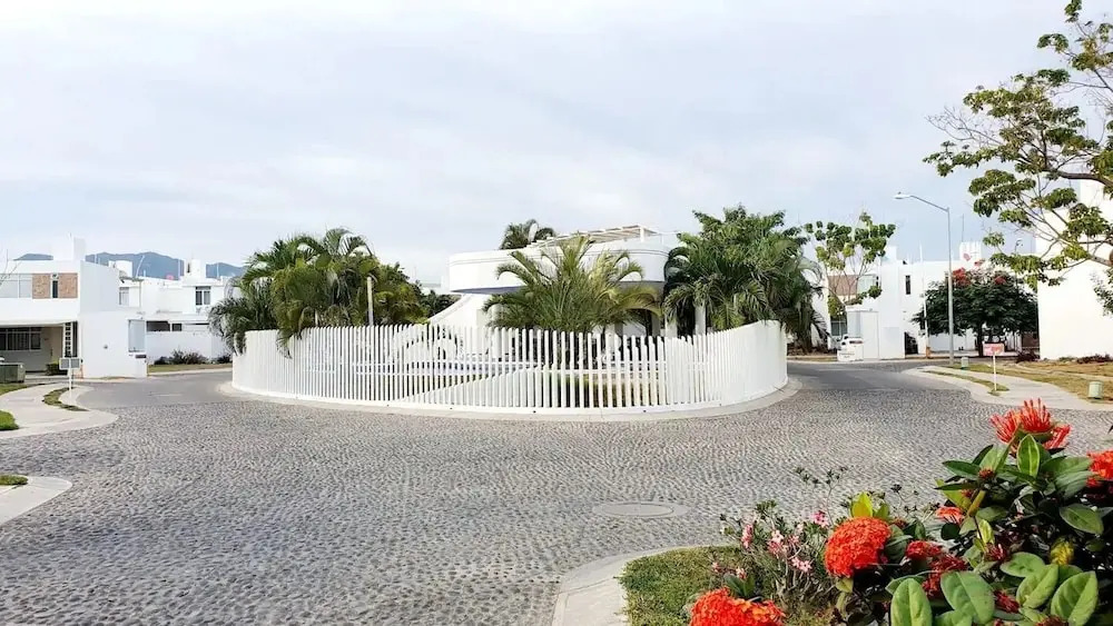 Casa Irene by VillasHK28