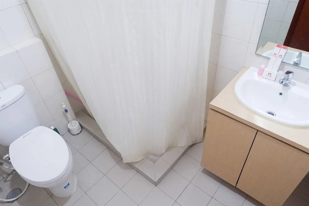 Cozy and Spacious Apartment at Thamrin Residence near to Sudirman