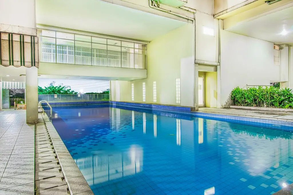 RedDoorz Apartment at Bogor Valley
