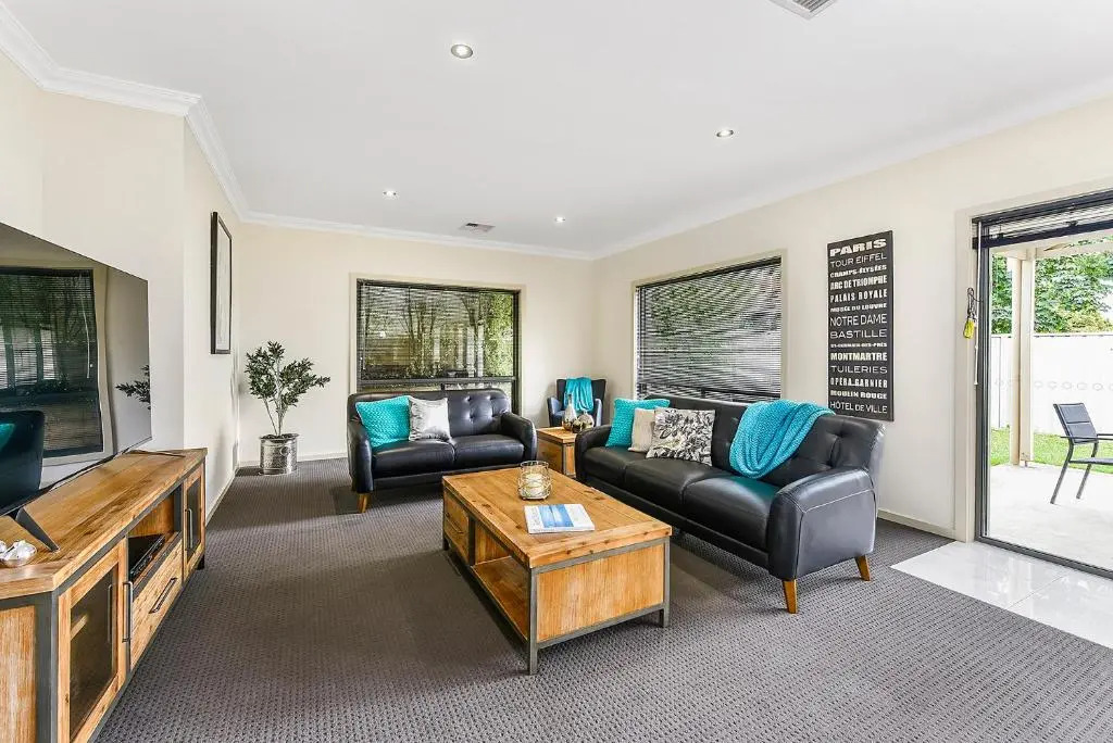 Accommodation On Lansell 1 being Unit 1 of 6 Lansell Street