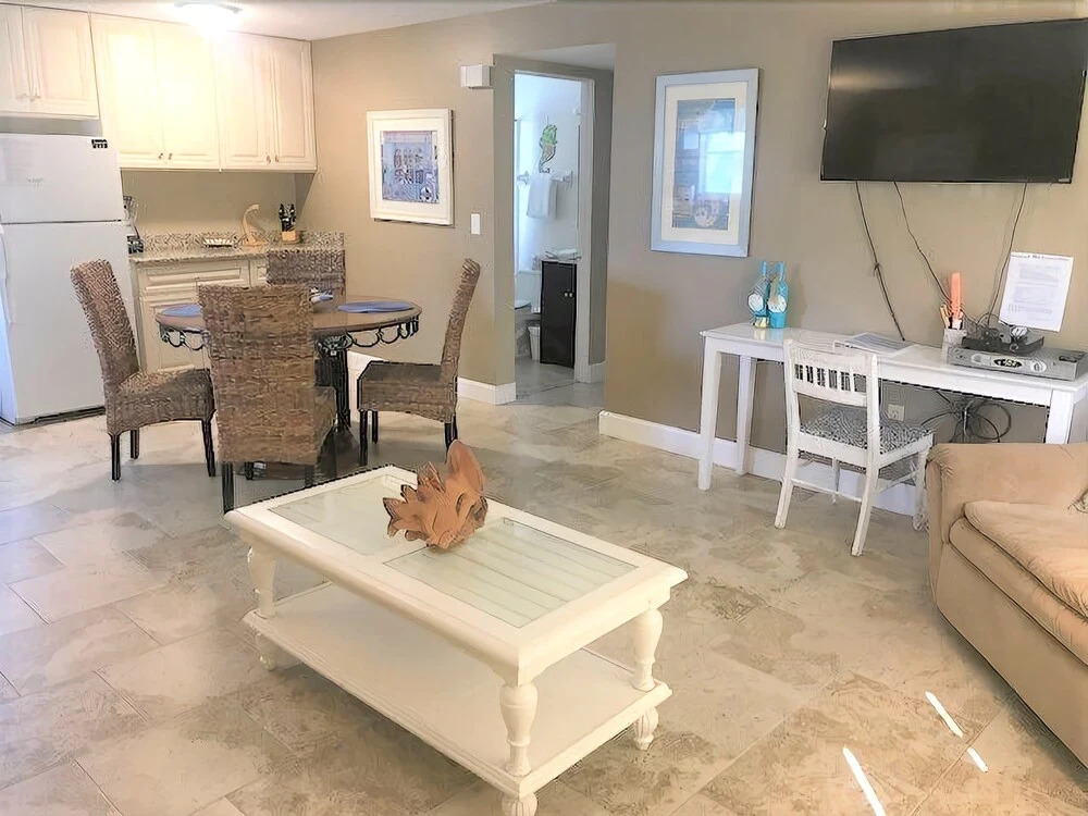 Canal House 309 8 Bedrooms 8 Bathrooms Home
