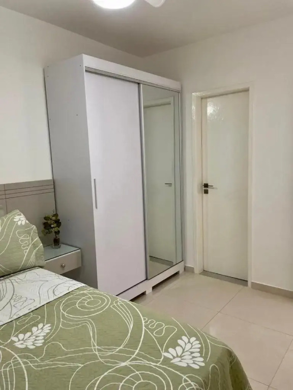 Apartamento impecável ao lado da Praia Grande para até 8 pessoas