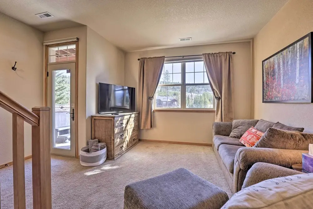 Gorgeous Fraser Townhome w/ Private Hot Tub!
