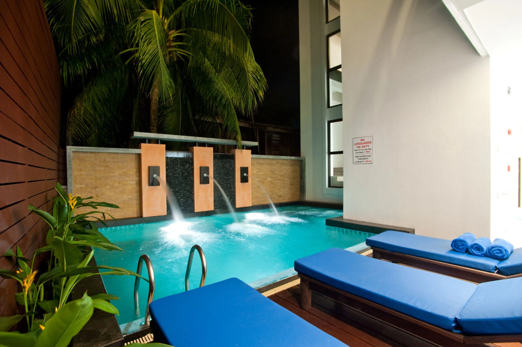 The Gallery Hotel