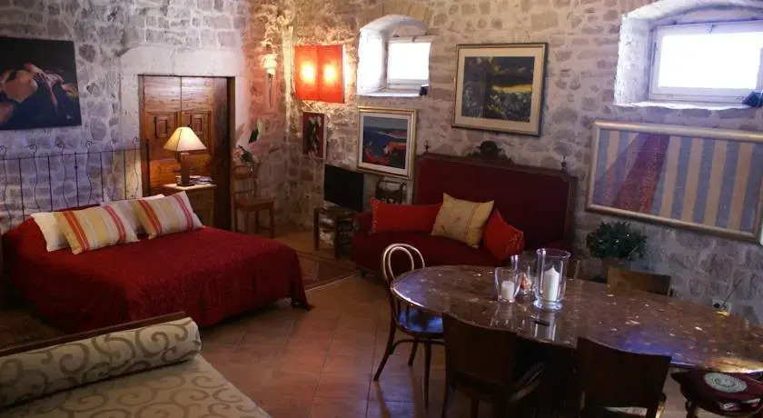 ArtCaffe Apartments