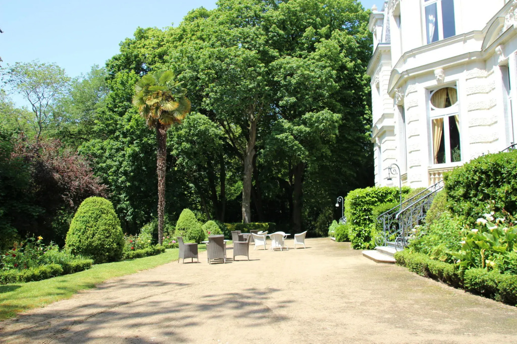 Château De Verrières