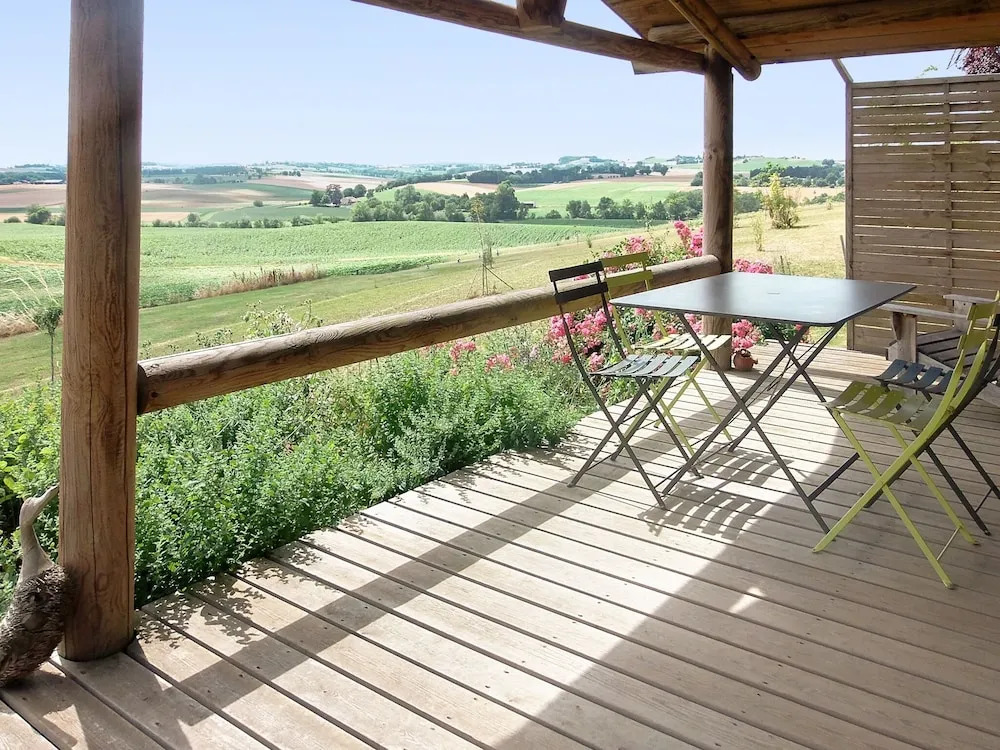 Chalet With 2 Bedrooms in Pauilhac, With Wonderful Mountain View, Pool