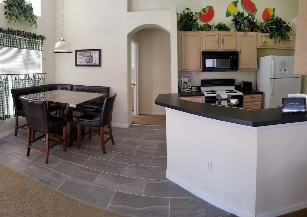 Lkb1029lkb 4 Bedroom Villa in Lake Berkley