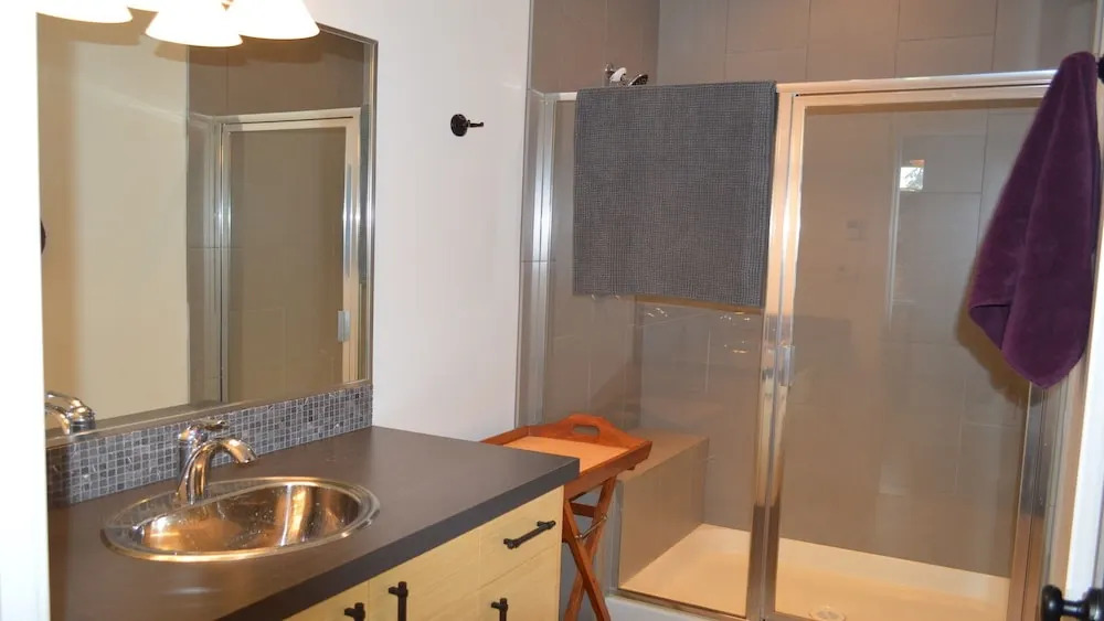 Meadowbrook Suite on Secluded Property