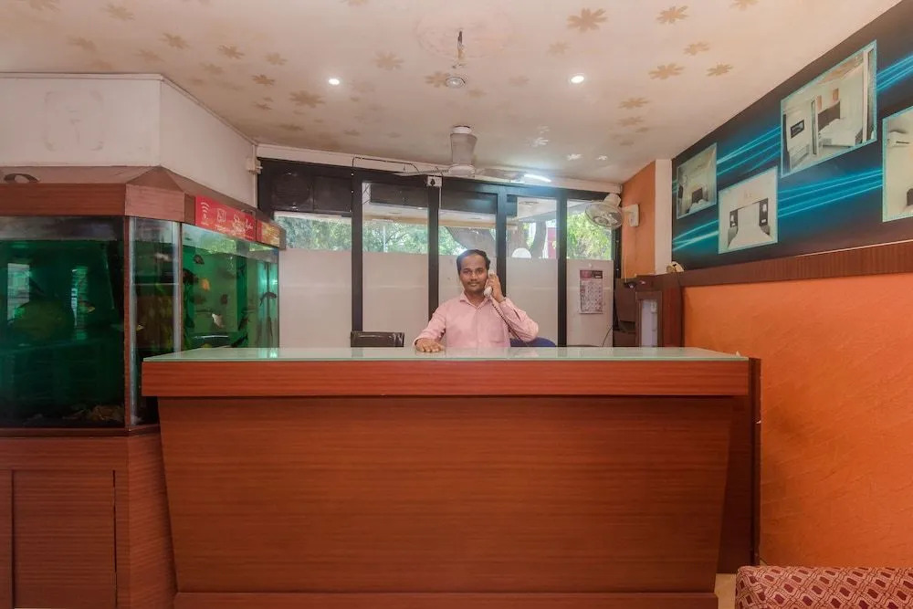 OYO 22061 Hotel Khwaishh Presidency
