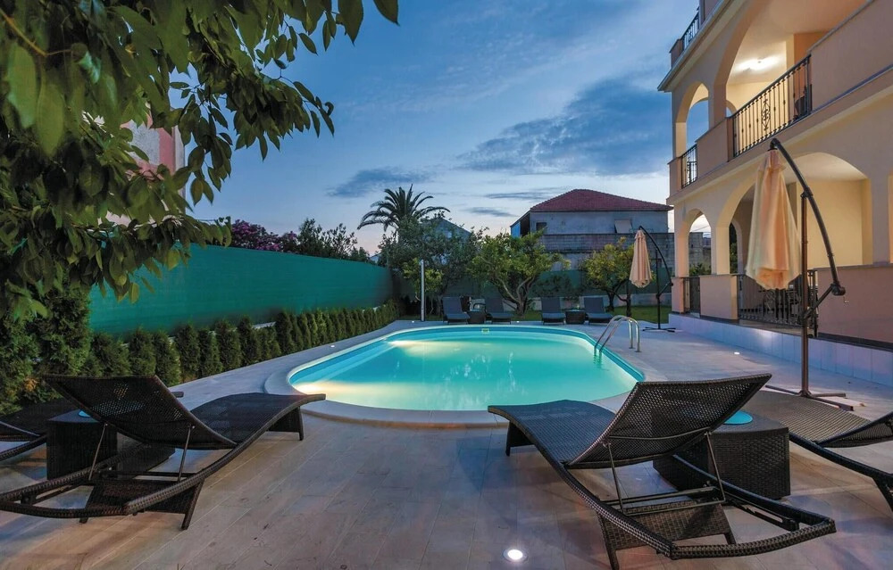 Awesome Home in Kastel Stafilic with Hot Tub, WiFi & 4 Bedrooms