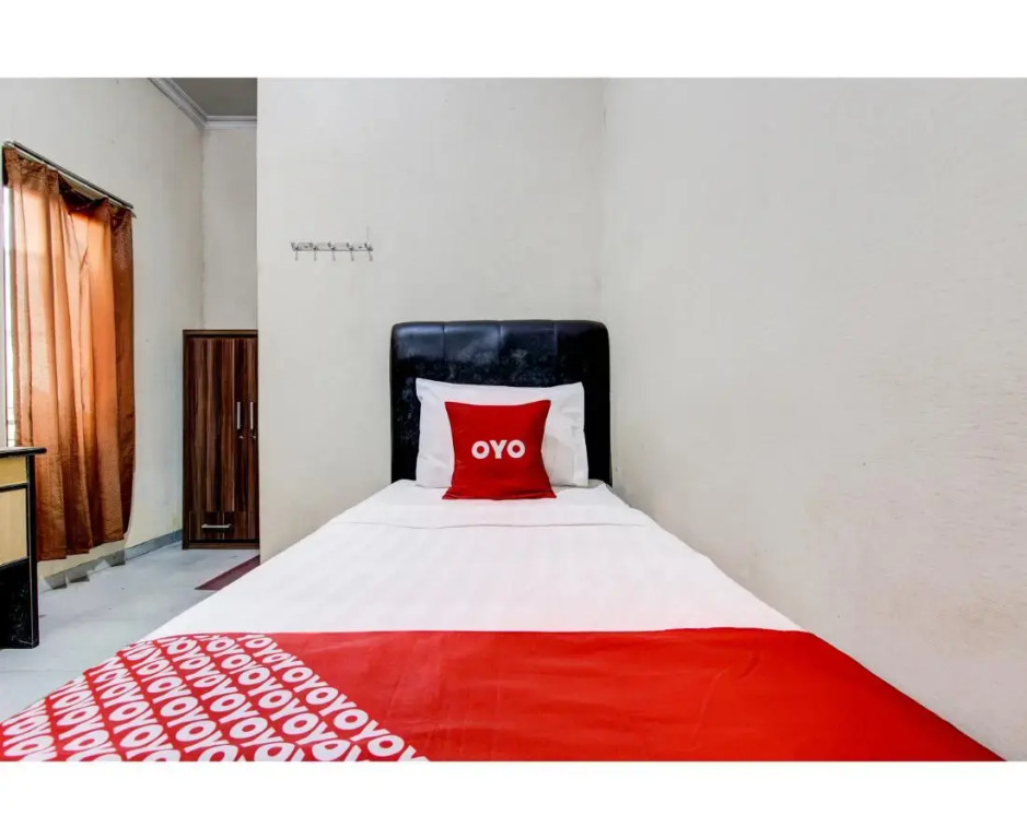 Super OYO 92511 Griya Dias  Syariah