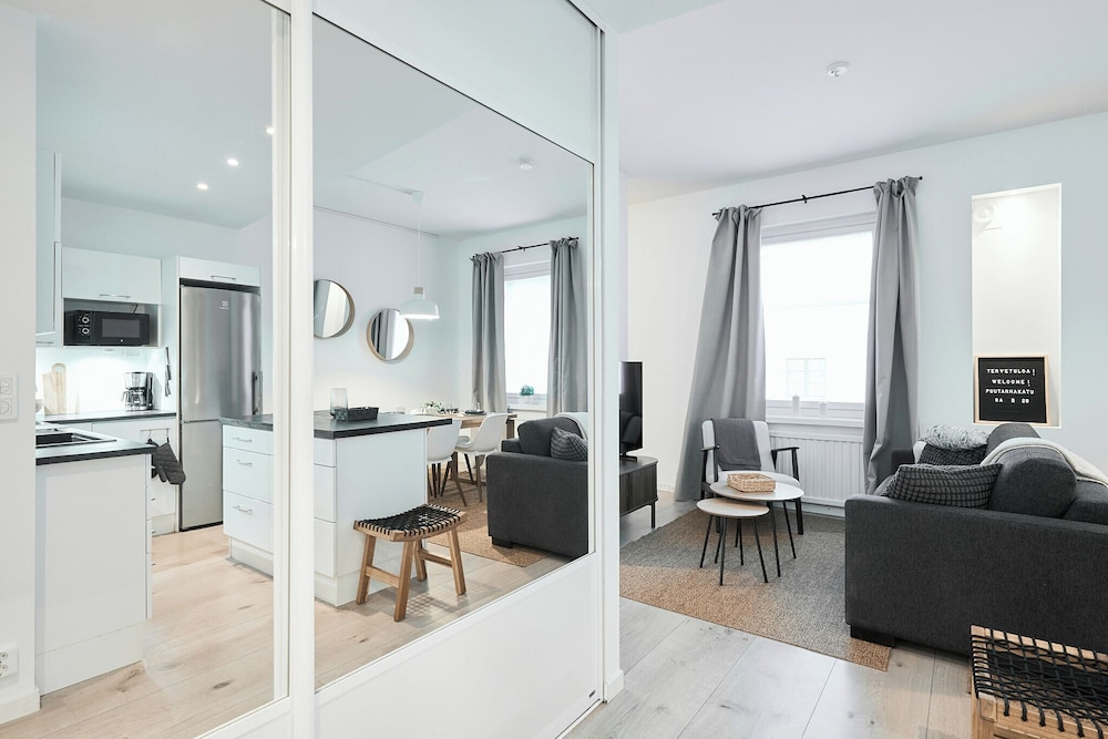 Modernized 1920s Apartment