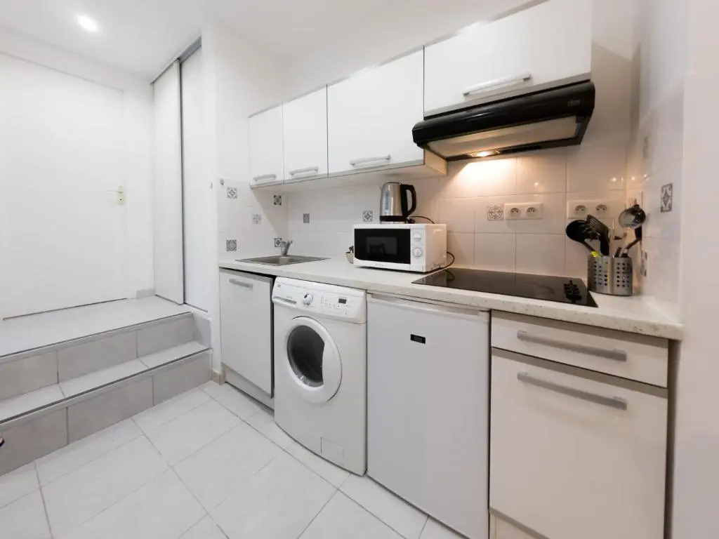 BH - NICE STUDIO 6 - Flat close Promenade Old Town