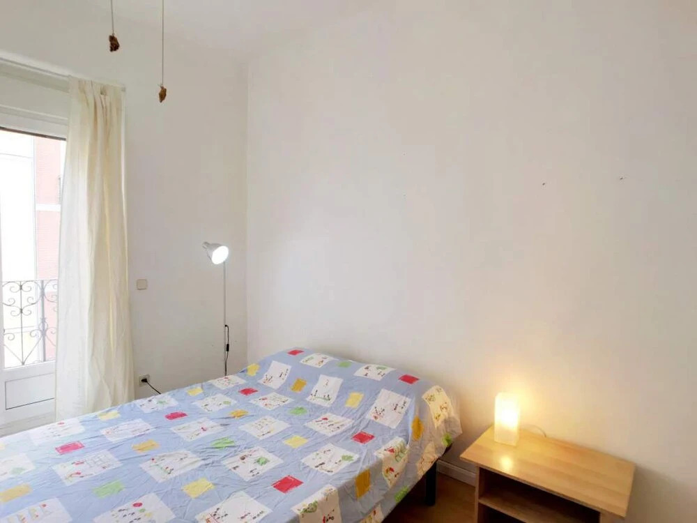 Apartamento de 2 Habitaciones en Lavapies