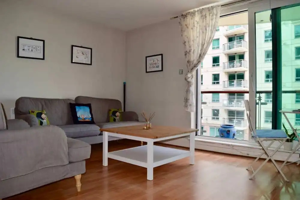Modern 2 Bedroom Apartment With Stunning Views