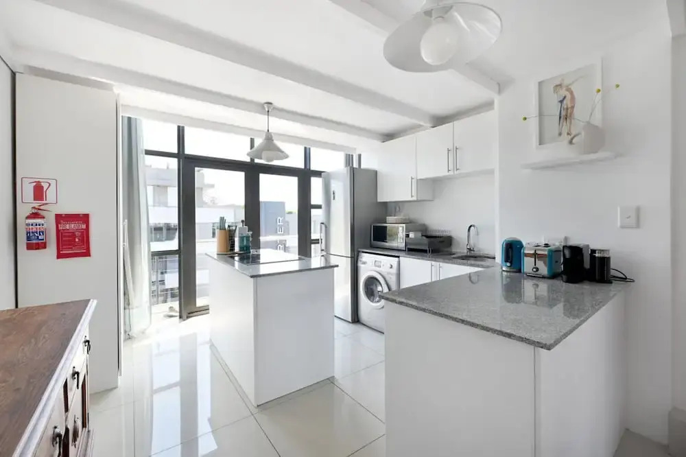 Two Bed Table Mountain Views Central