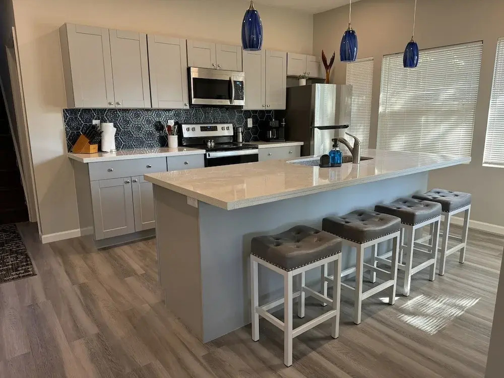 42 Chelsea Place On The Park In Heart Of Downtown 3 Bedroom Home