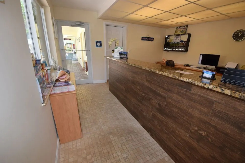 Surf Side Resort