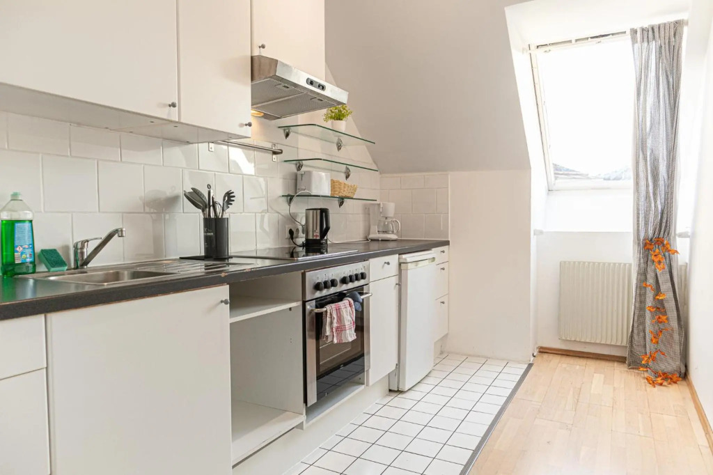 Lovely 2 Apartments - Suitable for Long Stays