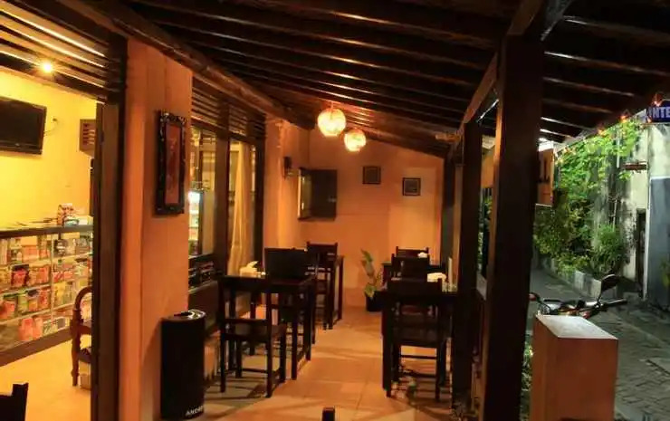 Andrea Hotel