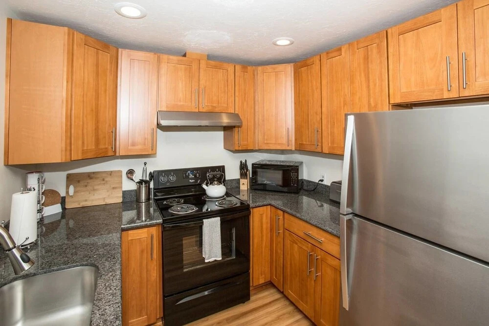 Sweet Seattle Retreat 3 Apts 7 Bd Sleeps 20!