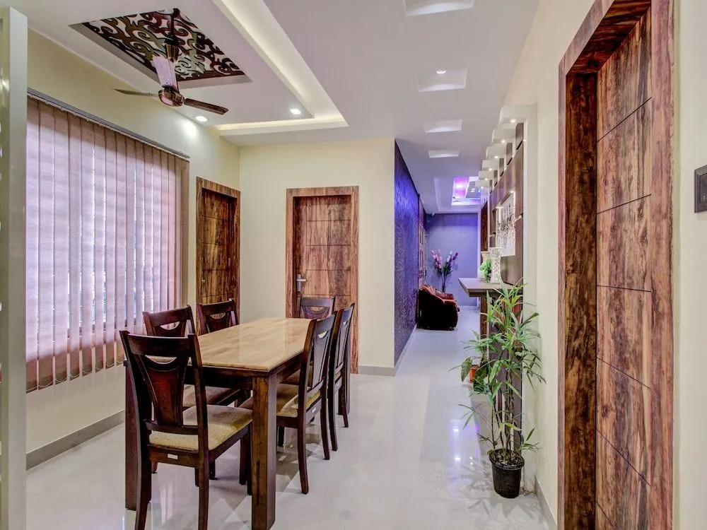 Oyo 15433 Bmg Residency