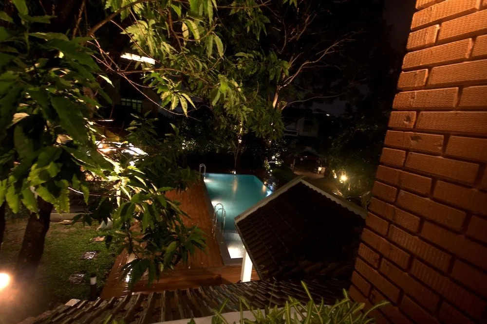 Summer Eternal Pool Villa Nimman Daily Service