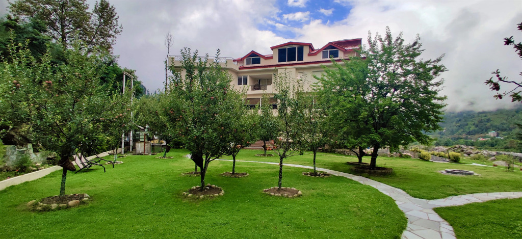 The Allure Grand - Riverside Resort & Spa