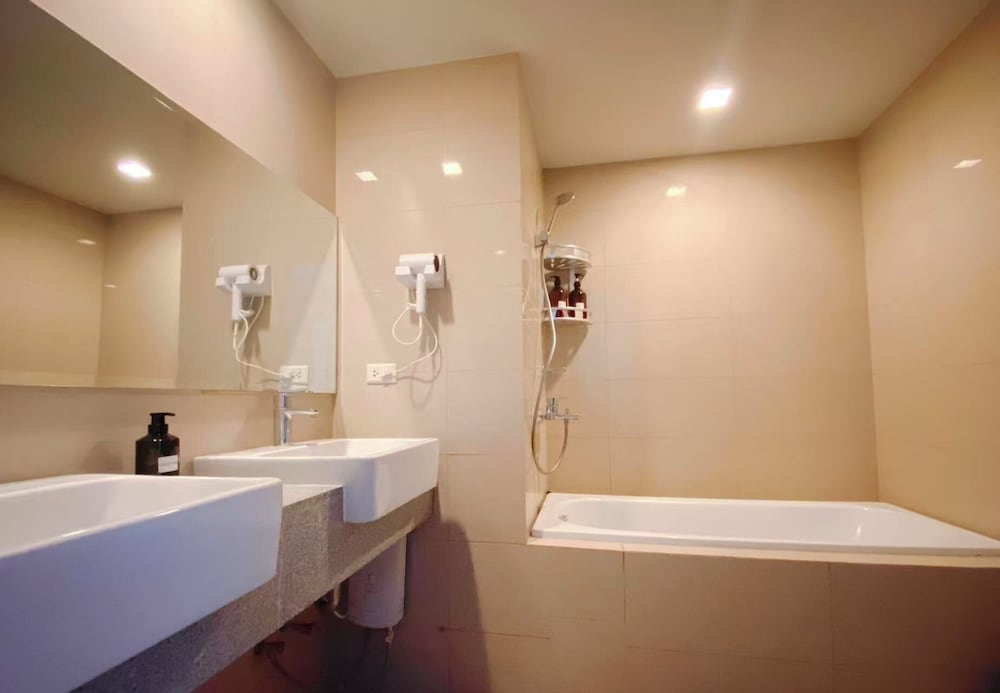3BR with Balcony&Bayview Okada Aiports