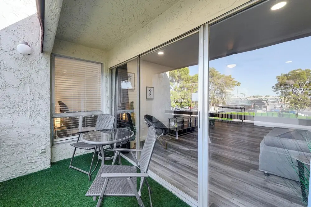 Scottsdale Condo w/ Community Pool & Hot Tub!