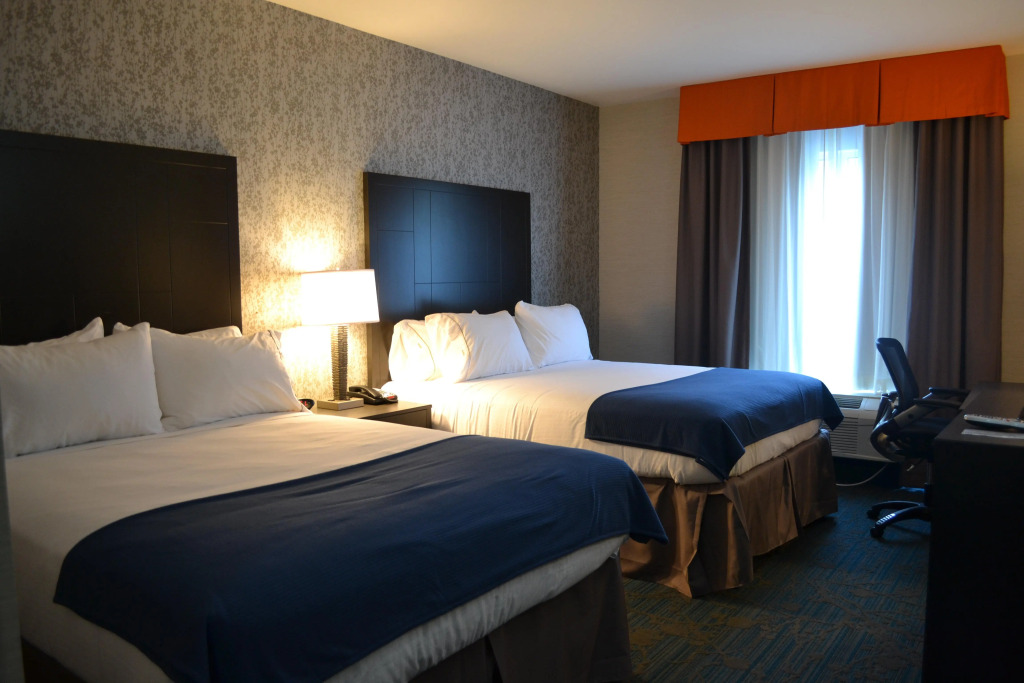 Holiday Inn Express Hotel & Suites Knoxville by IHG