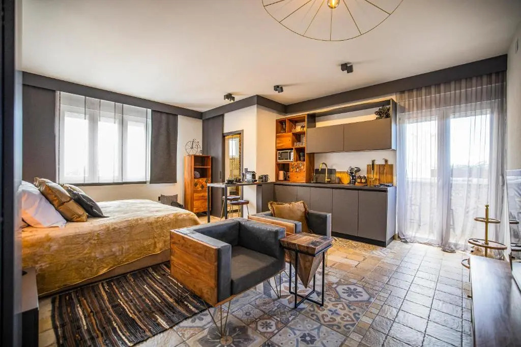 Ika Boutique Luxury Apartments