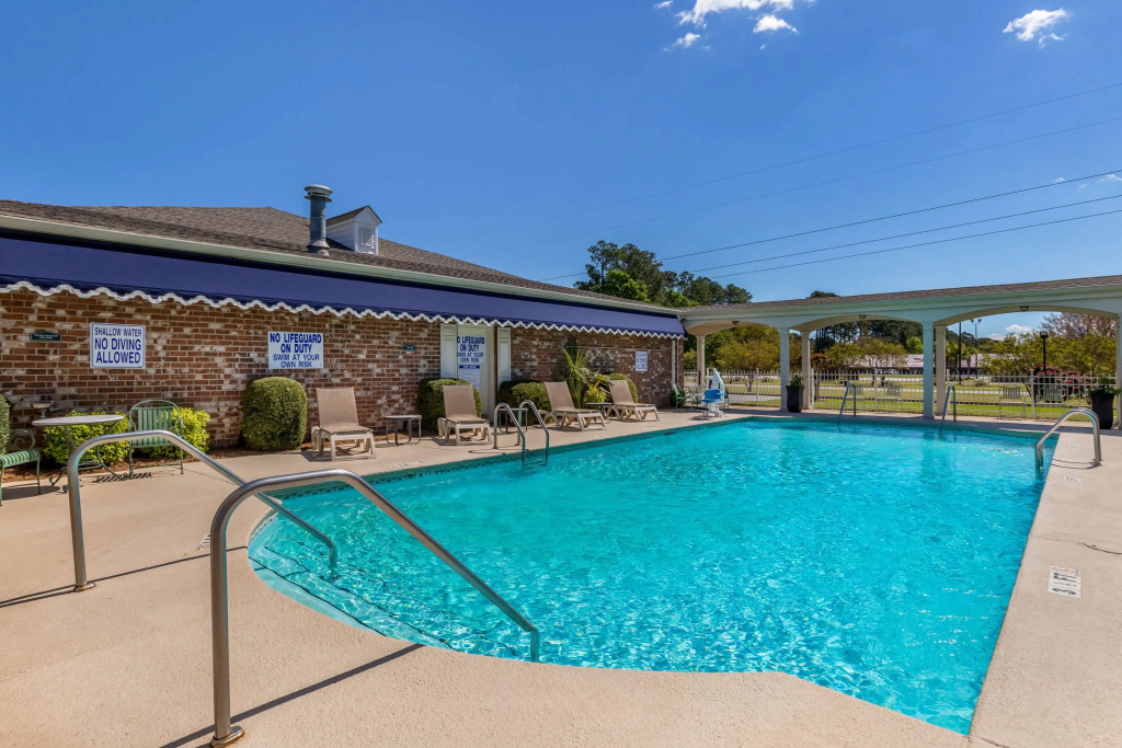 Best Western PLUS Santee Inn